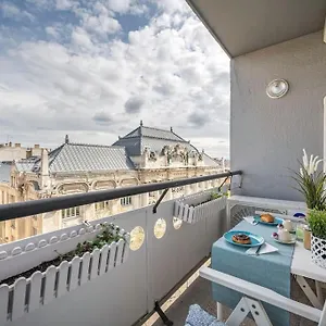 https://liszt-ferenc-square-panorama-apt.inbudapesthotels.com